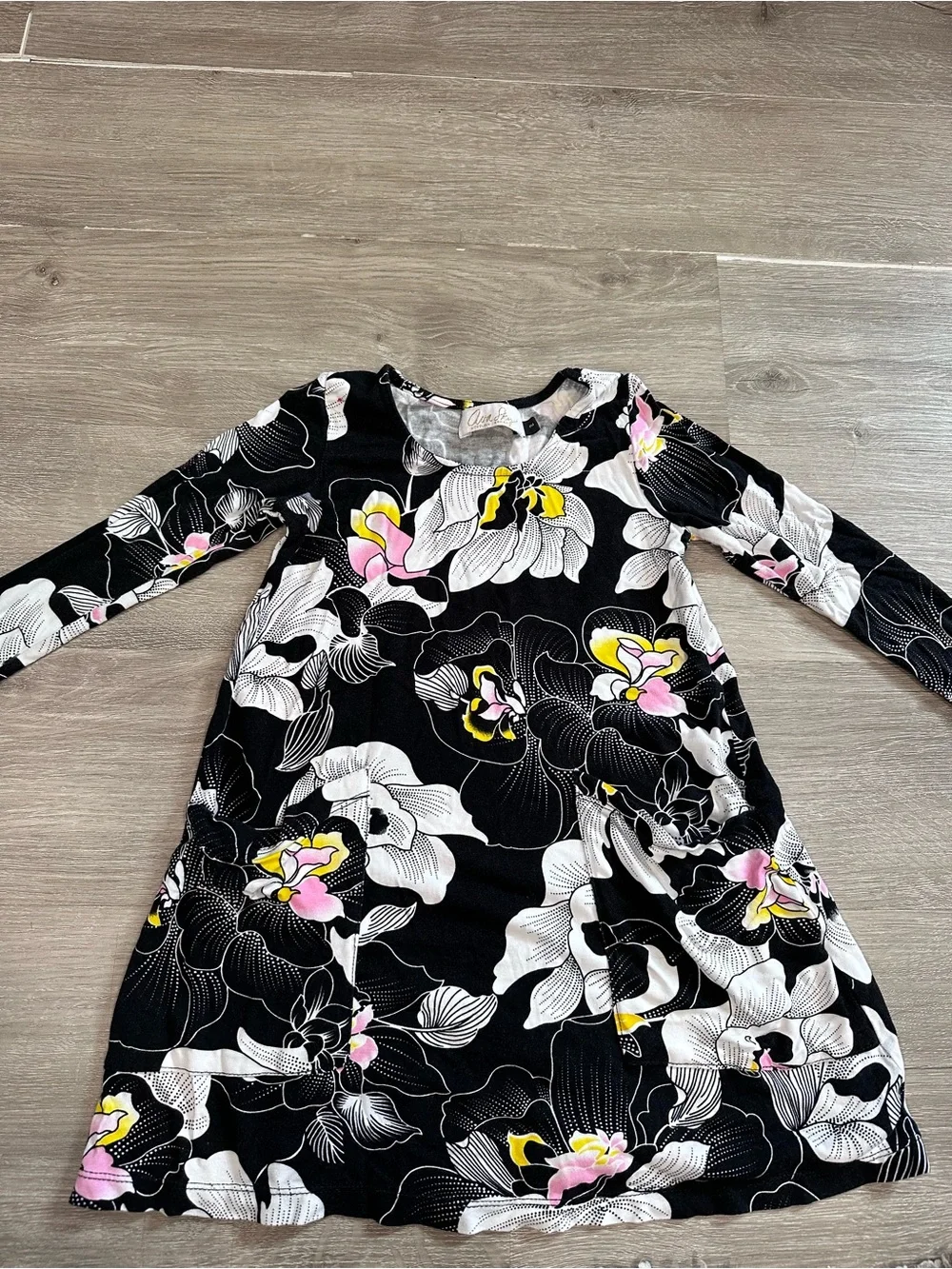 Fighting Eel Black orchid long sleeve